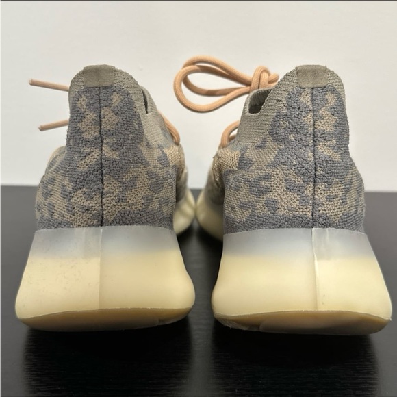 Adidas Yeezy Boost 380 - Picture 6 of 7